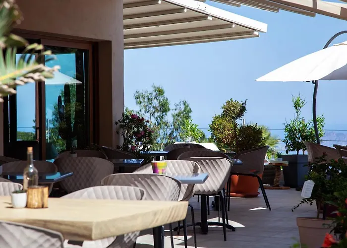 Hotel Scandola